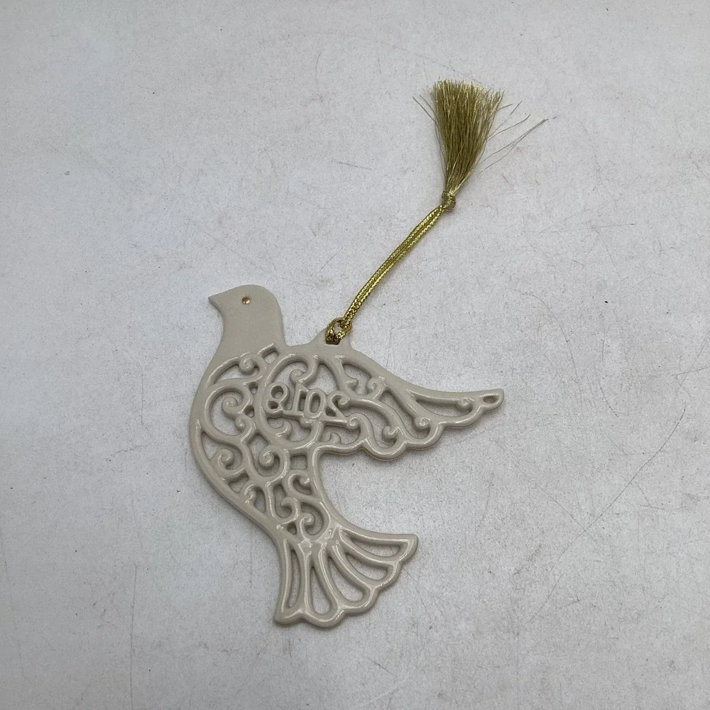 Lenox 2019 Annual Dove Ornament Ivory Porcelain Gold Tassel Pierced Scrollwork